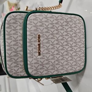 Michael kors crossbody